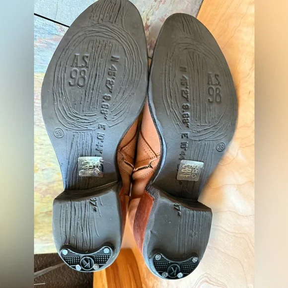 A.S. 98 Olin boots. 39 (8.5-9) Calvados (British tan) Unique Euro line. - Picture 13 of 14